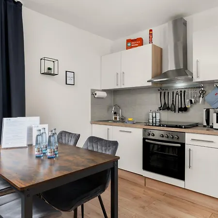 Free Living - City Design Apartments, Zentrum, Outlet, Balkon, Kueche Wolfsburg Exterior foto