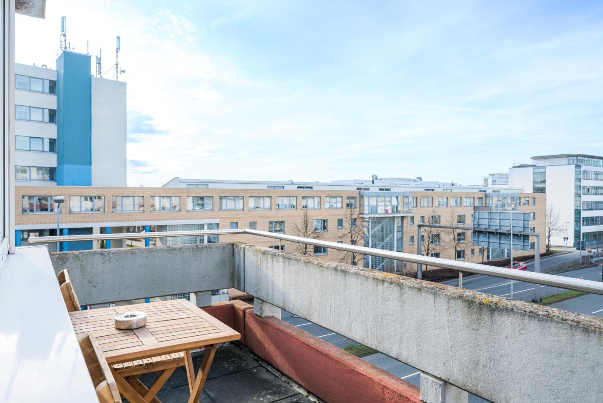 Apartment Free Living - Design Apartments, Zentrum, Outlet, Balkon, Kueche